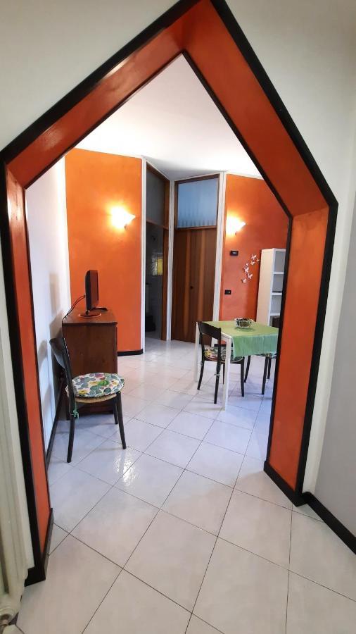 Ferienwohnung Eclettico Rho Exterior foto